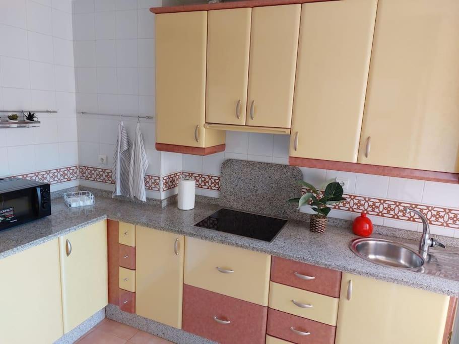 Apartamento Con Vistas Al Mar. Salobrena Bagian luar foto